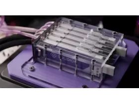 Cách mạng lưu trữ: Solidigm ra mắt D7-PS1010, SSD doanh nghiệp tản nhiệt chất lỏng đầu tiên